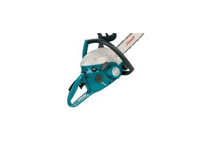 Makita DCS4610 Chainsaw - How to Install a Bar & Chain
